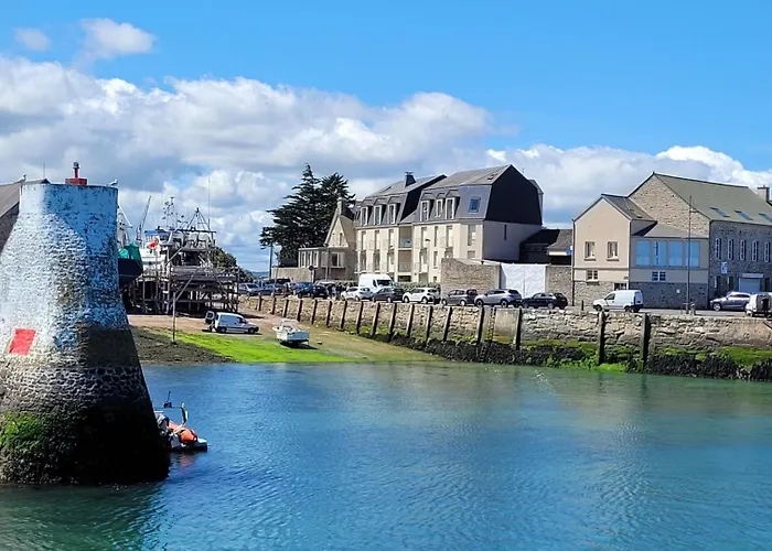 T2 Face A La * Saint-Vaast-la-Hougue