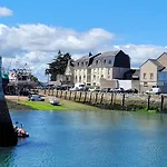 T2 Face A La * Saint-Vaast-la-Hougue