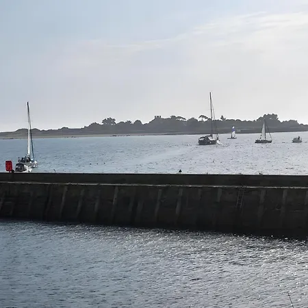 T2 Face A La * Saint-Vaast-la-Hougue